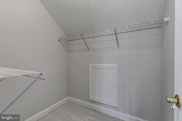 4138 TIMBER LOG WAY, Fairfax, VA 22030