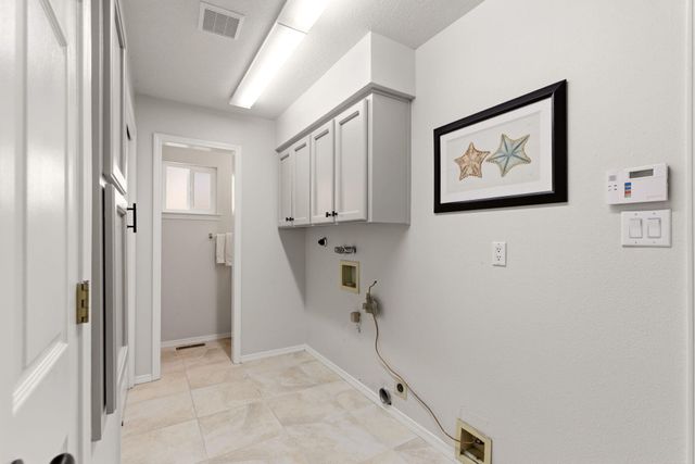 10608 Prestwick NE, Albuquerque, NM 87111