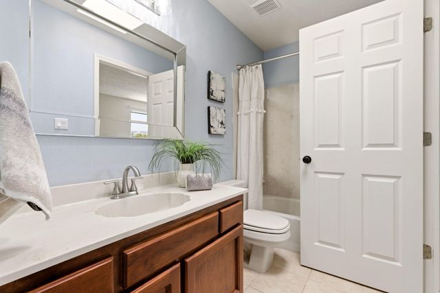 10608 Prestwick NE, Albuquerque, NM 87111