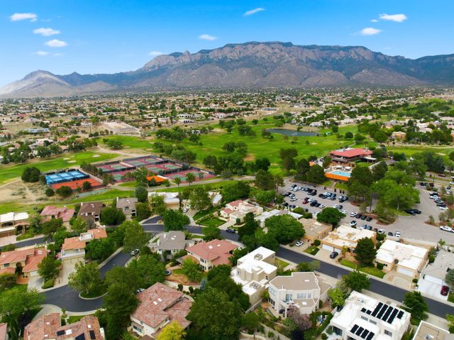 10608 Prestwick NE, Albuquerque, NM 87111