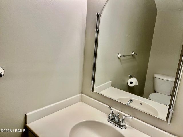 8 Battery Lane, Beaufort, SC 29902