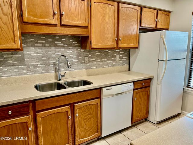 8 Battery Lane, Beaufort, SC 29902