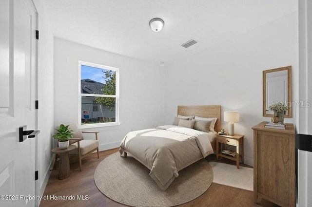 8960 LONG LAKE AVENUE, Weeki Wachee, FL 34613