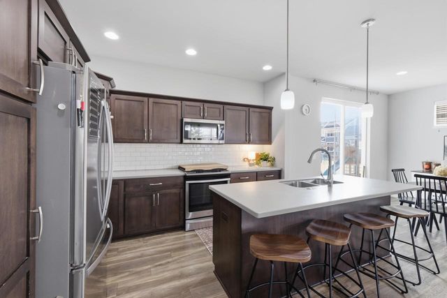 1137 Okeeffe Avenue, Sun Prairie, WI 53590