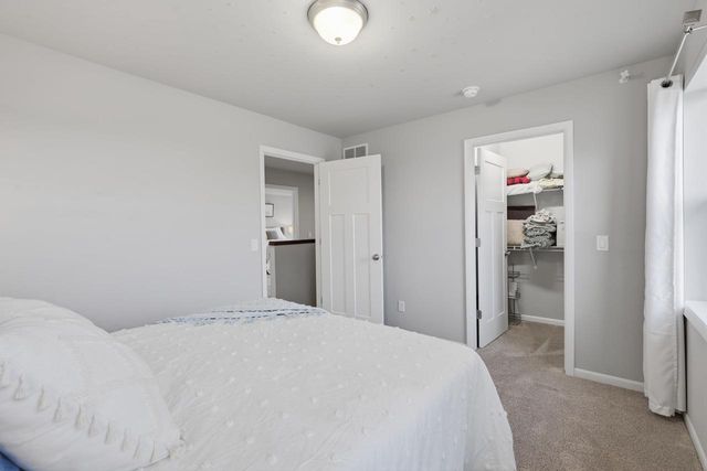 1137 Okeeffe Avenue, Sun Prairie, WI 53590