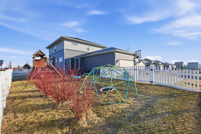 1137 Okeeffe Avenue, Sun Prairie, WI 53590