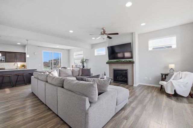 1137 Okeeffe Avenue, Sun Prairie, WI 53590