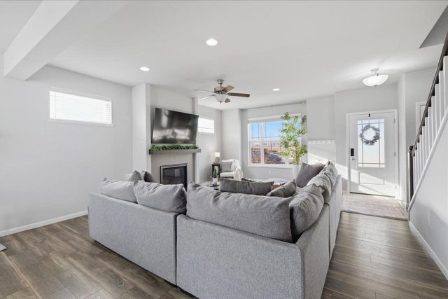 1137 Okeeffe Avenue, Sun Prairie, WI 53590