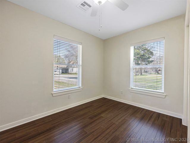 125 S Pecan Street, Oologah, OK 74053