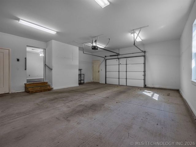 125 S Pecan Street, Oologah, OK 74053