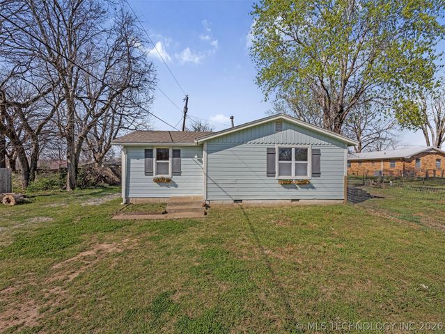 125 S Pecan Street, Oologah, OK 74053