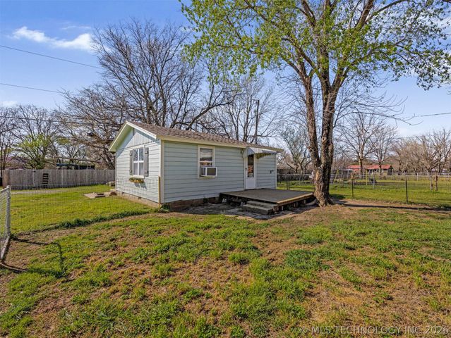 125 S Pecan Street, Oologah, OK 74053