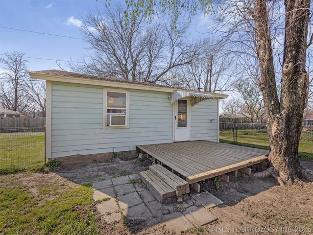 125 S Pecan Street, Oologah, OK 74053