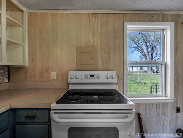 125 S Pecan Street, Oologah, OK 74053