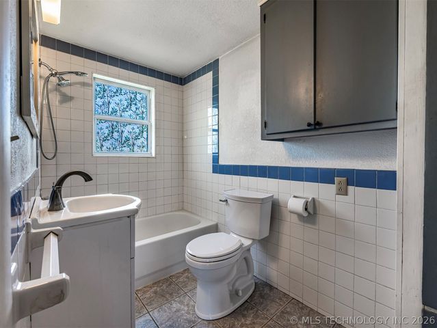 125 S Pecan Street, Oologah, OK 74053