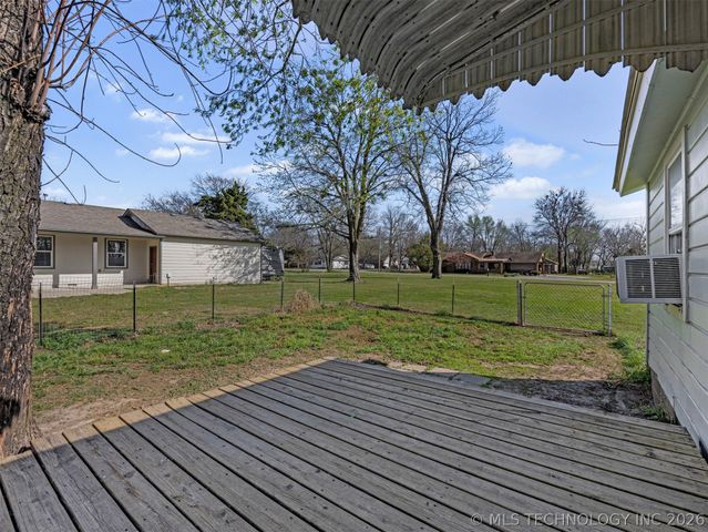 125 S Pecan Street, Oologah, OK 74053
