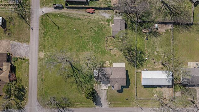 125 S Pecan Street, Oologah, OK 74053