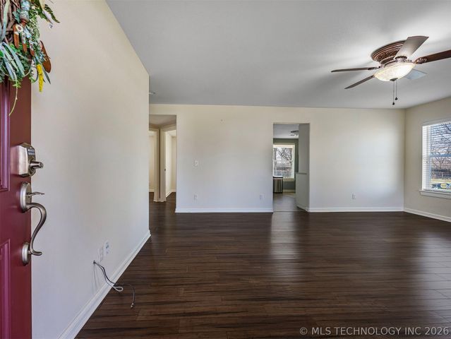 125 S Pecan Street, Oologah, OK 74053