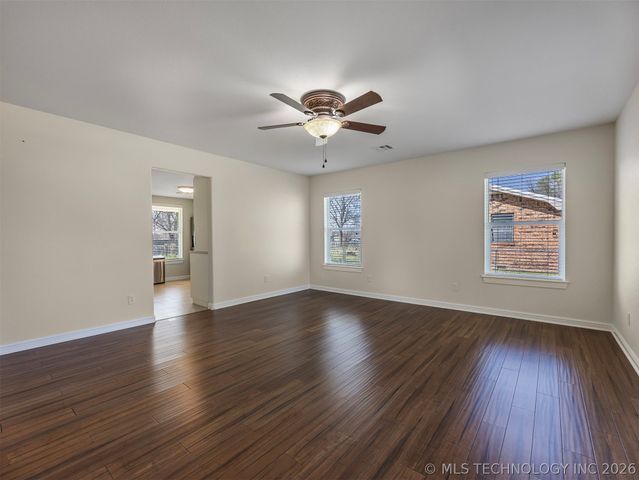 125 S Pecan Street, Oologah, OK 74053