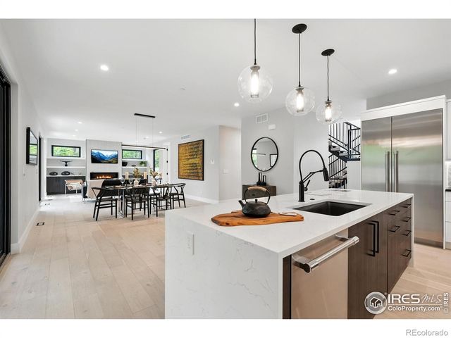 2860 Table Mesa Drive, Boulder, CO 80305