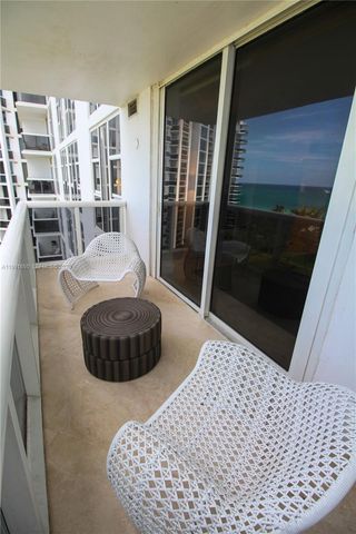 10275 Collins Ave 833, Bal Harbour, FL 33154