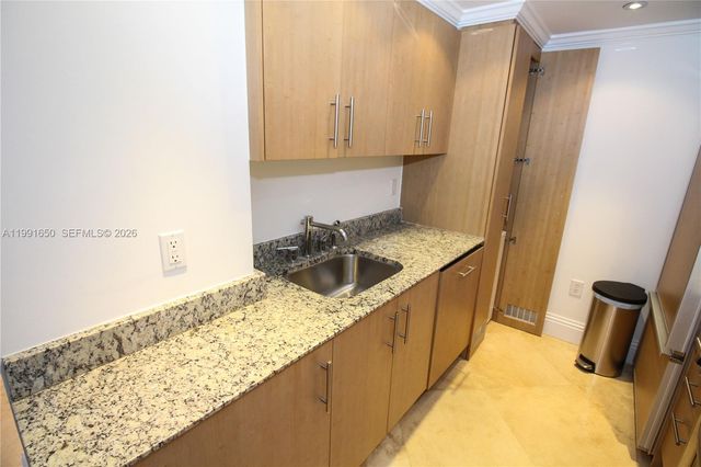 10275 Collins Ave 833, Bal Harbour, FL 33154