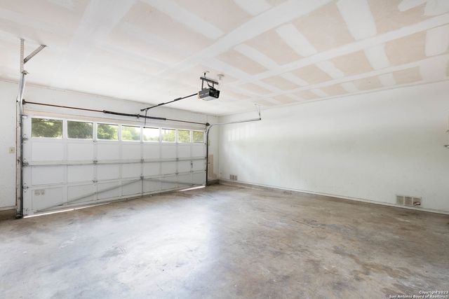 6617 Forest Grove, San Antonio, TX 78240