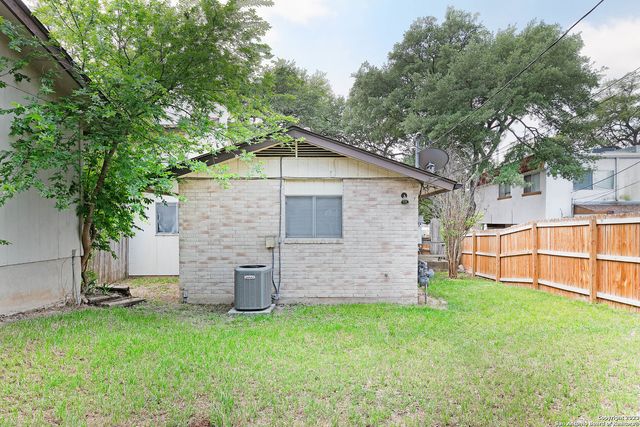 6617 Forest Grove, San Antonio, TX 78240