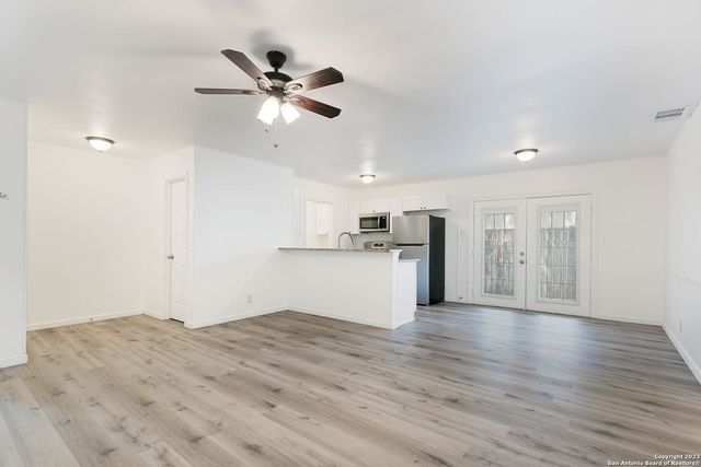 6617 Forest Grove, San Antonio, TX 78240