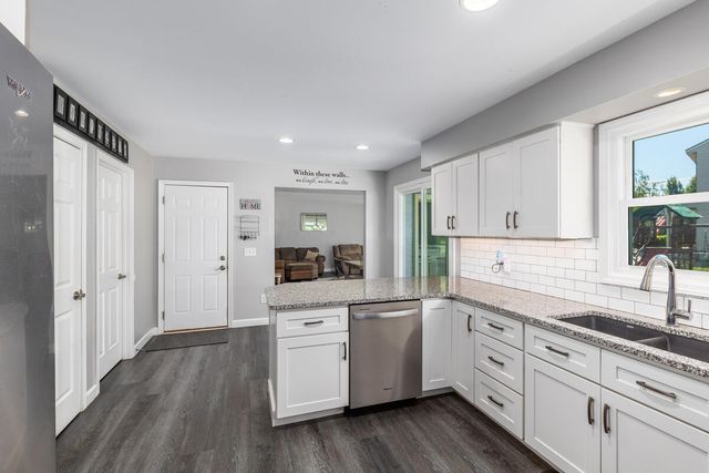 2576 Mapleview Street SE, Grand Rapids, MI 49508