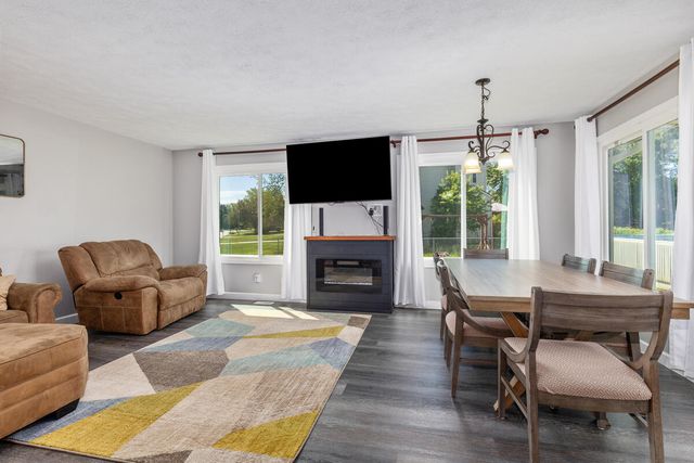 2576 Mapleview Street SE, Grand Rapids, MI 49508