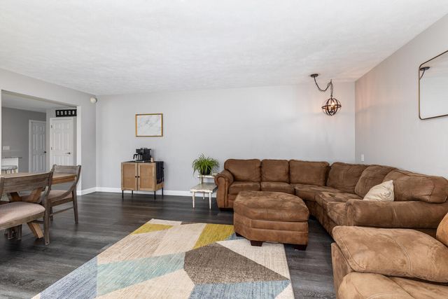2576 Mapleview Street SE, Grand Rapids, MI 49508