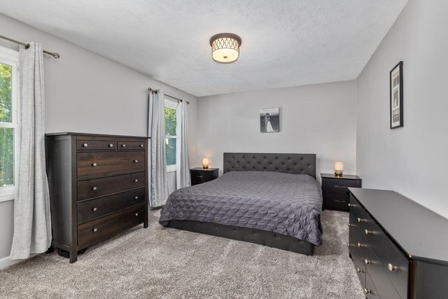 2576 Mapleview Street SE, Grand Rapids, MI 49508