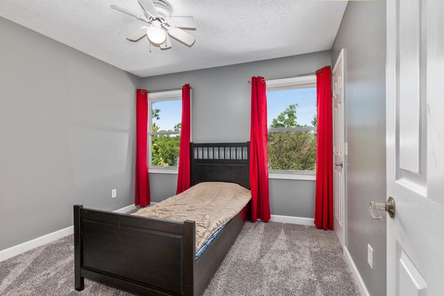 2576 Mapleview Street SE, Grand Rapids, MI 49508
