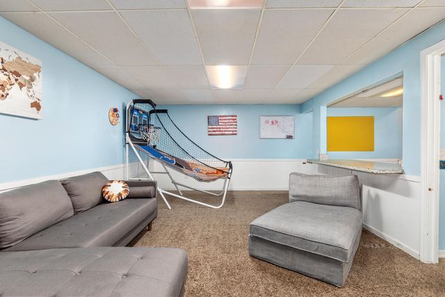 2576 Mapleview Street SE, Grand Rapids, MI 49508