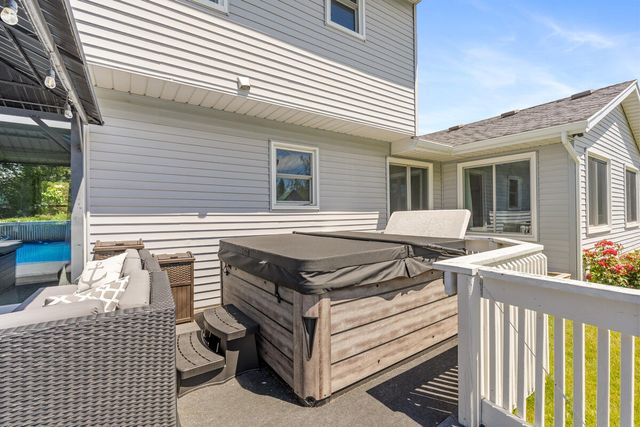 2576 Mapleview Street SE, Grand Rapids, MI 49508