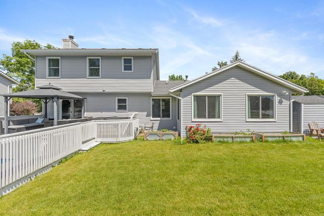 2576 Mapleview Street SE, Grand Rapids, MI 49508