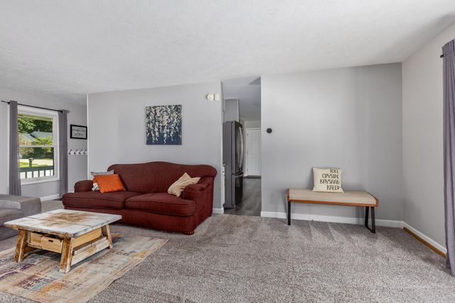 2576 Mapleview Street SE, Grand Rapids, MI 49508