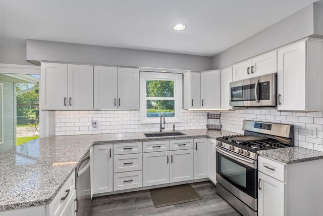 2576 Mapleview Street SE, Grand Rapids, MI 49508