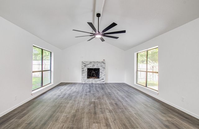 816 Glen Hollow Drive, Conroe, TX 77385