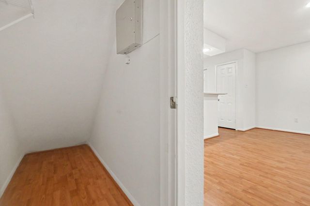 2425 Holly Hall Street 139, Houston, TX 77054