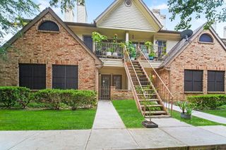 2425 Holly Hall Street 139, Houston, TX 77054