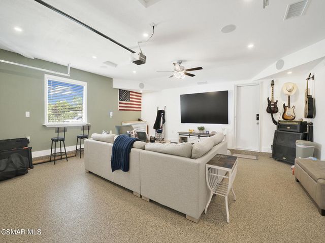 1091 Gibson Avenue, Simi Valley, CA 93065