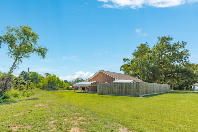 231 Gaines Street, Brazoria, TX 77422