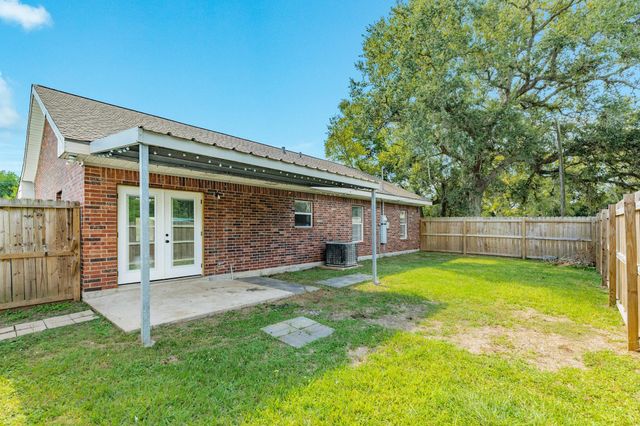 231 Gaines Street, Brazoria, TX 77422