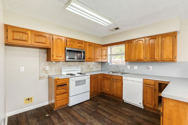 231 Gaines Street, Brazoria, TX 77422