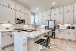 8851 Oakland Rd Unit 6, San Antonio, TX 78240