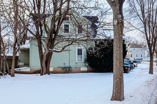 1258 S Galena Avenue, Freeport, IL 61032