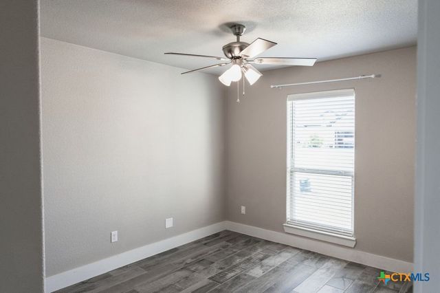 2503 Emerald Dove Drive, Temple, TX 76502