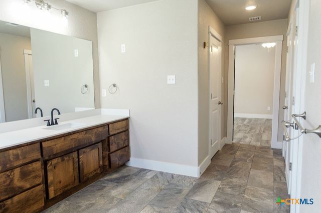 2503 Emerald Dove Drive, Temple, TX 76502